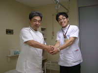 恵寿総合病院(小浜先生と研修学生）